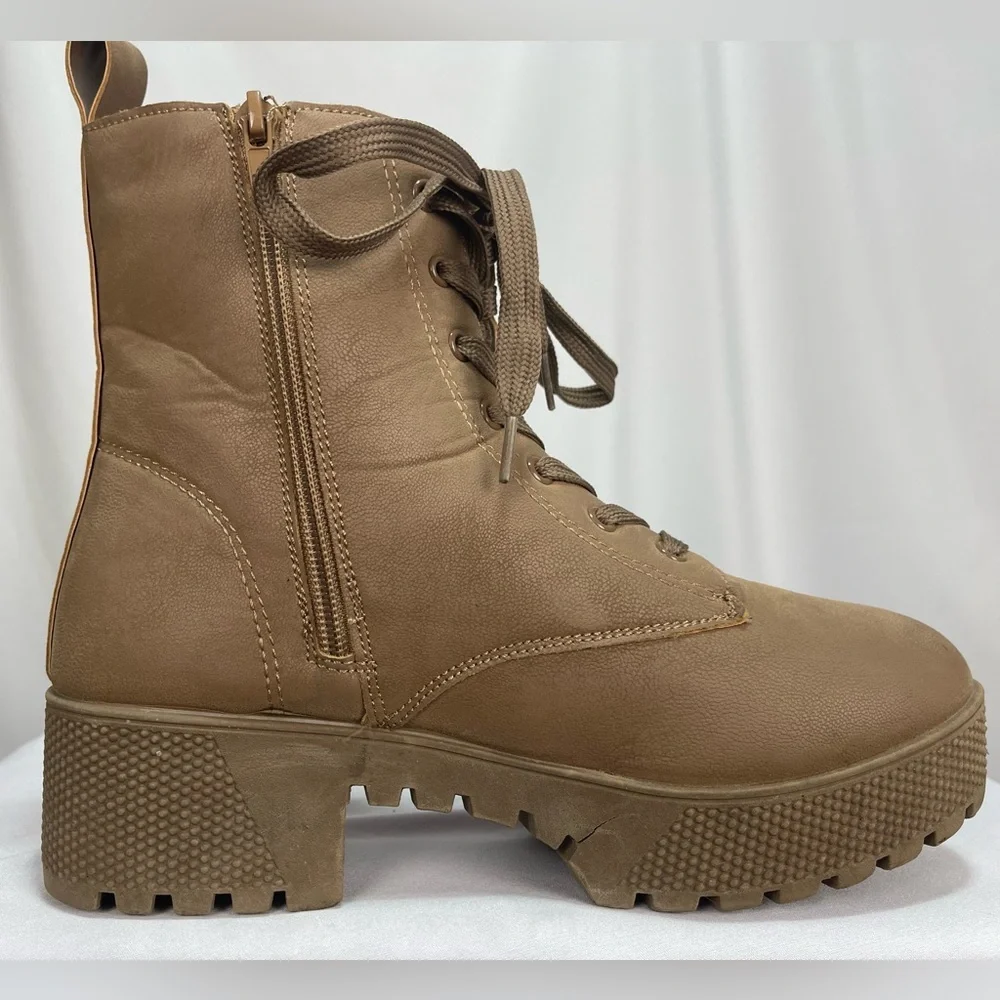 Rouge helium Light brown soft heeled lace up side zipper combat boots 7.5 - Picture 7 of 17